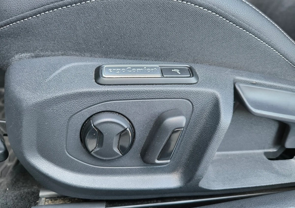 Volkswagen Arteon cena 125900 przebieg: 115418, rok produkcji 2019 z Góra małe 232
